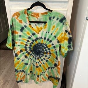 Unisex Hanes Tie-Dye V-Neck Tee in Green, Yellow & Black
